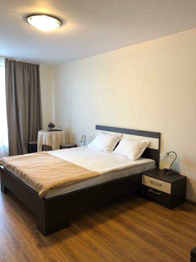 מלון קוסטינסטי Eden Blue מראה חיצוני תמונה